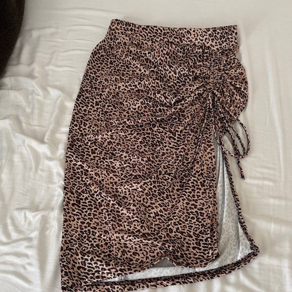 SHEIN Animal Print Skirt with Ruched Detail